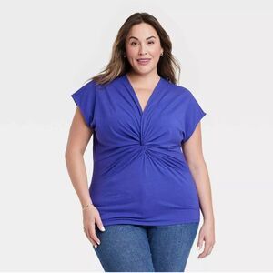 Ava & Viv Short Sleeve V-neck Twist Front Top Blouse